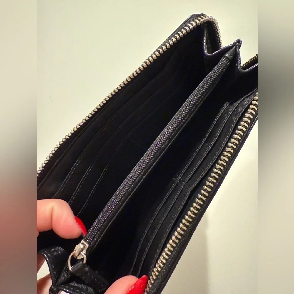 Coach Three Quarter Zip Leather Wallet Black Shiny Textured Clutch Silver Tone